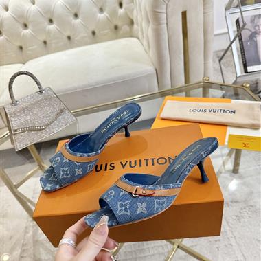 Louis Vuitton   2025新款女生休閒時尚鞋子