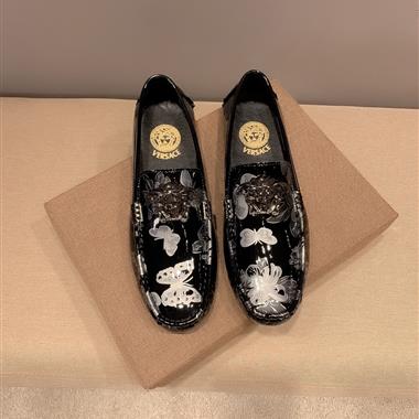 VERSACE   2025新款男生休閒時尚鞋子