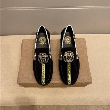 VERSACE   2025新款男生休閒時尚鞋子