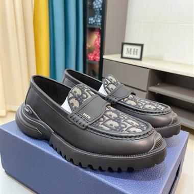 DIOR  2025新款男生休閒時尚鞋子