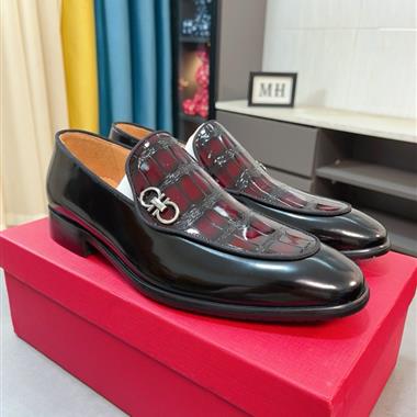 Ferragamo    2025新款男生休閒時尚鞋子
