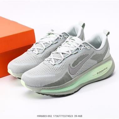 Nike Air Zoom Vomero 18  運動跑鞋
