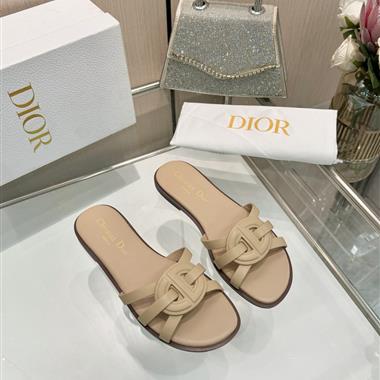 DIOR   2025新款女生休閒時尚鞋子