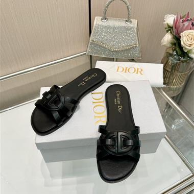 DIOR   2025新款女生休閒時尚鞋子