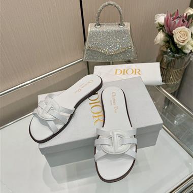 DIOR   2025新款女生休閒時尚鞋子