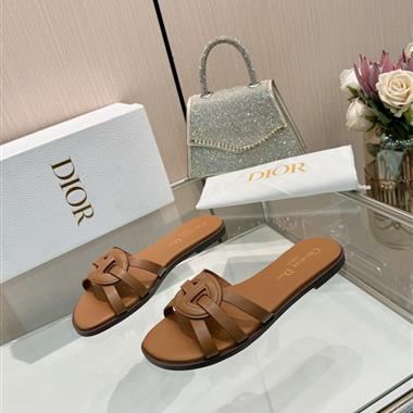 DIOR   2025新款女生休閒時尚鞋子