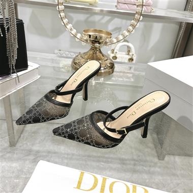 DIOR   2025新款女生休閒時尚鞋子