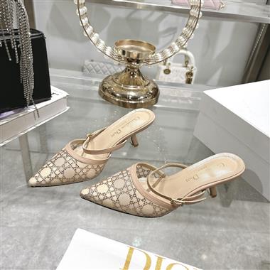 DIOR   2025新款女生休閒時尚鞋子