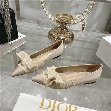 DIOR   2025新款女生休閒時尚鞋子