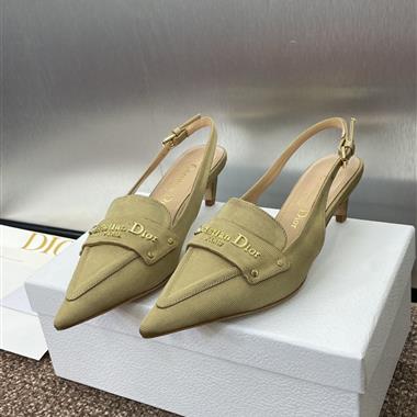 DIOR   2025新款女生休閒時尚鞋子