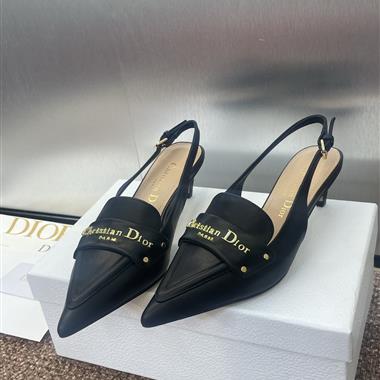DIOR   2025新款女生休閒時尚鞋子
