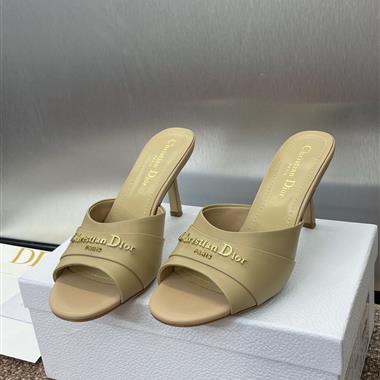 DIOR   2025新款女生休閒時尚鞋子