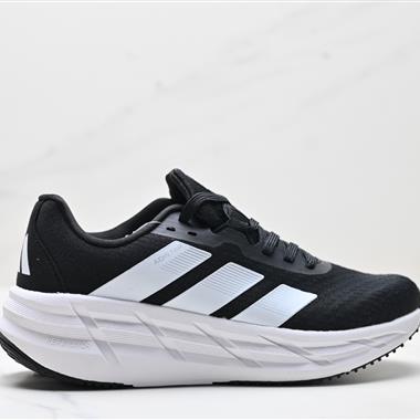 Adidas 新款耐磨經典運動跑步鞋