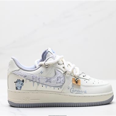 NIKE AIR FORCE 1‘07 LV8