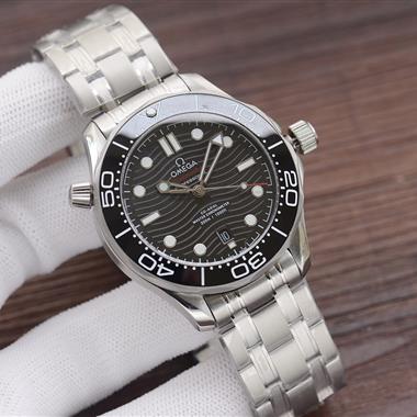 OMEGA   2025新款時尚休閒手錶  尺寸：42MM