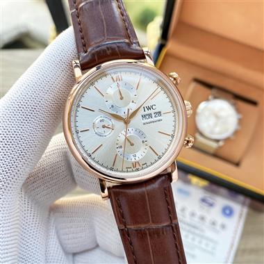 IWC   2025新款時尚休閒手錶  尺寸：42MM