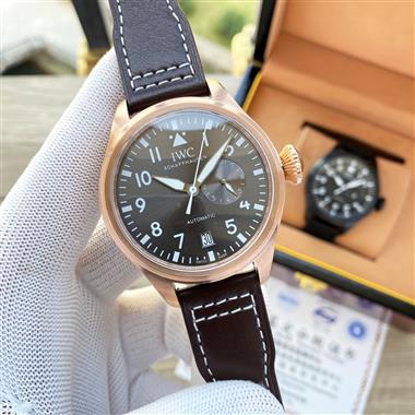 IWC   2025新款時尚休閒手錶  尺寸：44MM