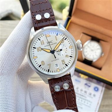 IWC   2025新款時尚休閒手錶  尺寸：44MM