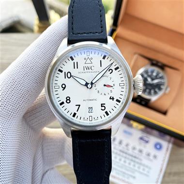 IWC   2025新款時尚休閒手錶  尺寸：44MM