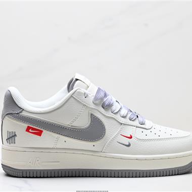 NIKE AIR FORCE 1‘07 LV8