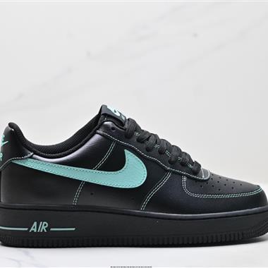 NIKE AIR FORCE 1‘07 LV8