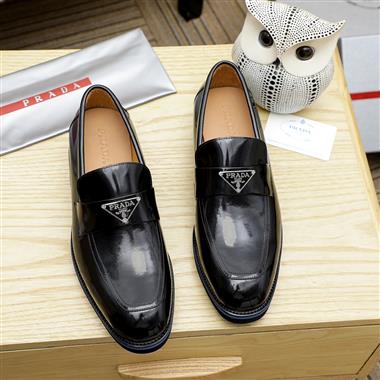 PRADA   2025新款男生休閒時尚鞋子