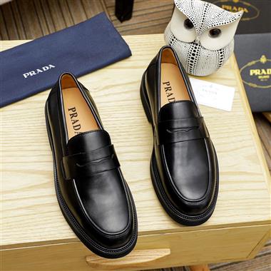 PRADA   2025新款男生休閒時尚鞋子