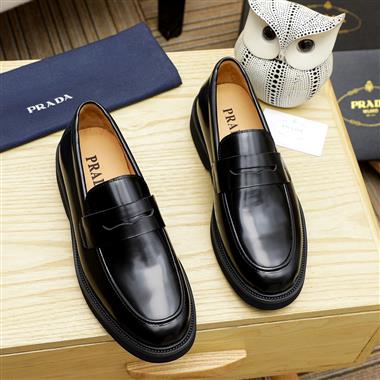 PRADA   2025新款男生休閒時尚鞋子