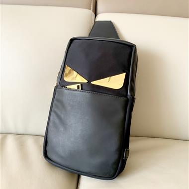 FENDI  2025新款男生時尚包包   尺寸：30-17-6CM
