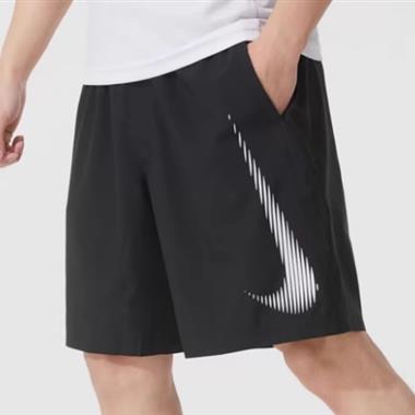 NIKE   2025夏季新款休閒短褲