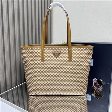PRADA   2025新款女生時尚包包 尺寸：33*29*14CM