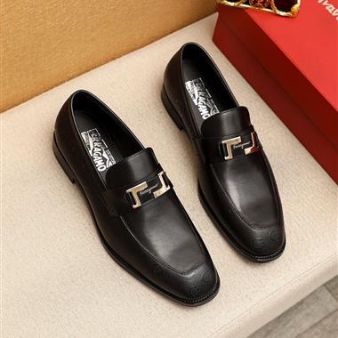 Ferragamo   2025新款男生休閒時尚鞋子