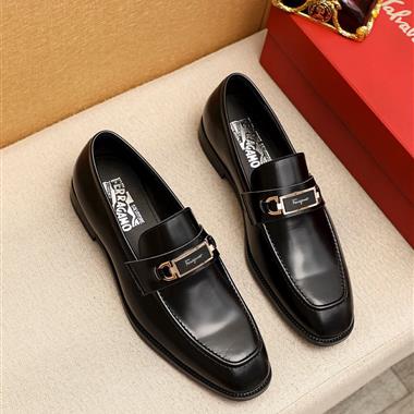 Ferragamo   2025新款男生休閒時尚鞋子