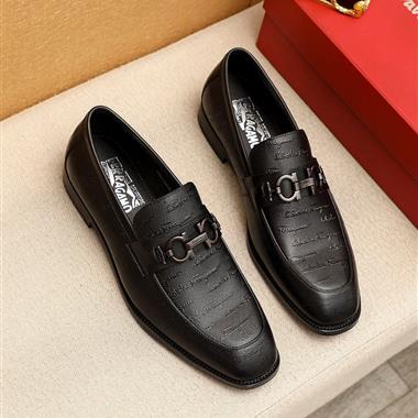 Ferragamo   2025新款男生休閒時尚鞋子