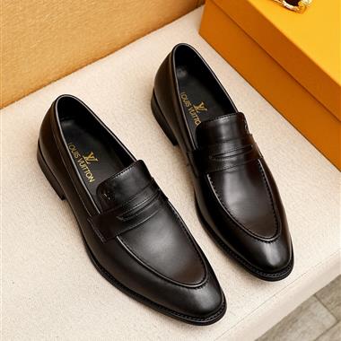 Louis Vuitton   2025新款男生休閒時尚鞋子