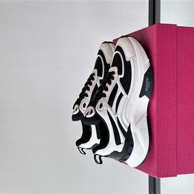 Valentino    2025新款男生休閒時尚鞋子
