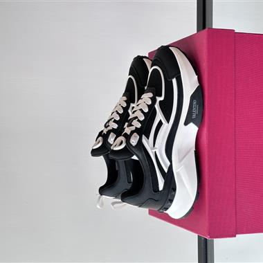 Valentino    2025新款男生休閒時尚鞋子