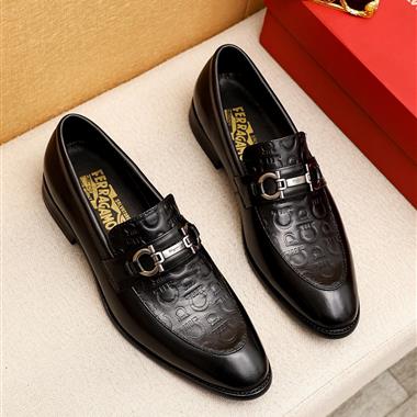 Ferragamo   2025新款男生休閒時尚鞋子
