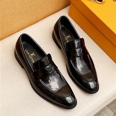 Louis Vuitton   2025新款男生休閒時尚鞋子