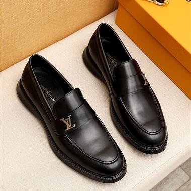 Louis Vuitton   2025新款男生休閒時尚鞋子