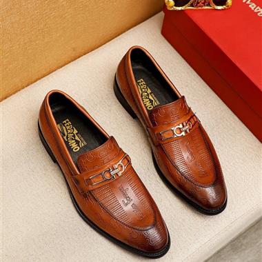 Ferragamo   2025新款男生休閒時尚鞋子