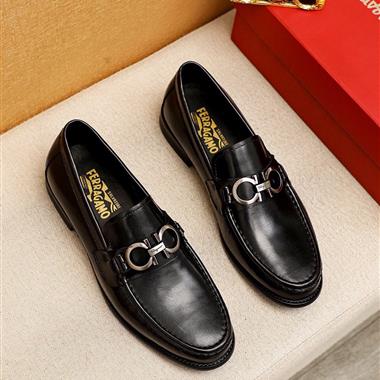 Ferragamo   2025新款男生休閒時尚鞋子