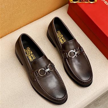 Ferragamo   2025新款男生休閒時尚鞋子