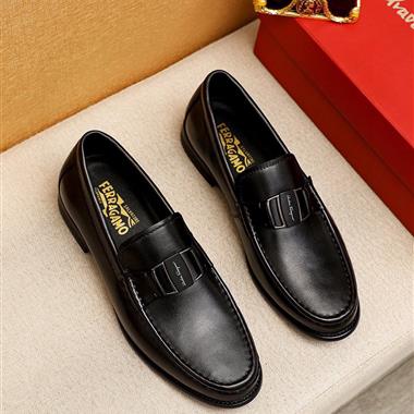 Ferragamo   2025新款男生休閒時尚鞋子