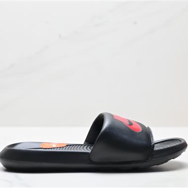 NIKE VICTORI ONE SLIDE  防滑運動拖鞋