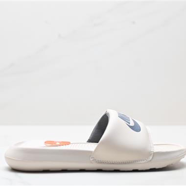 NIKE VICTORI ONE SLIDE  防滑運動拖鞋