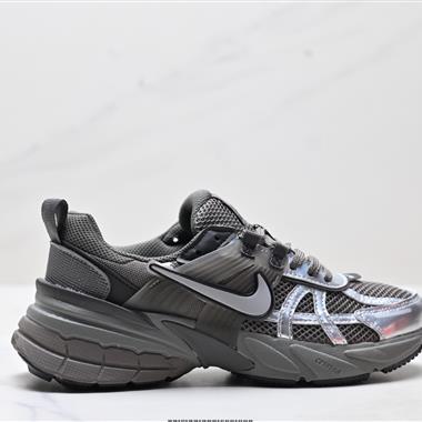 NIKE V2K RUN 網面透氣運動鞋