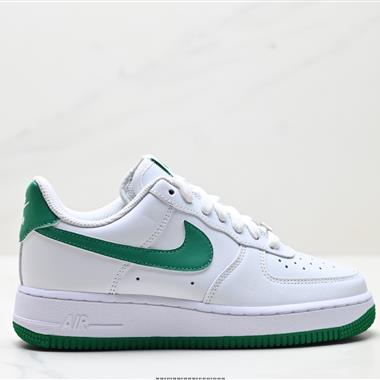 NIKE AIR FORCE 1‘07 LV8