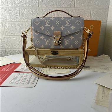 LOUIS VUITTON    2025新款女生時尚包包 尺寸：21.5x13.5x6CM