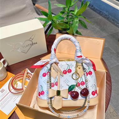 LOUIS VUITTON    2025新款女生時尚包包 尺寸：25*18CM